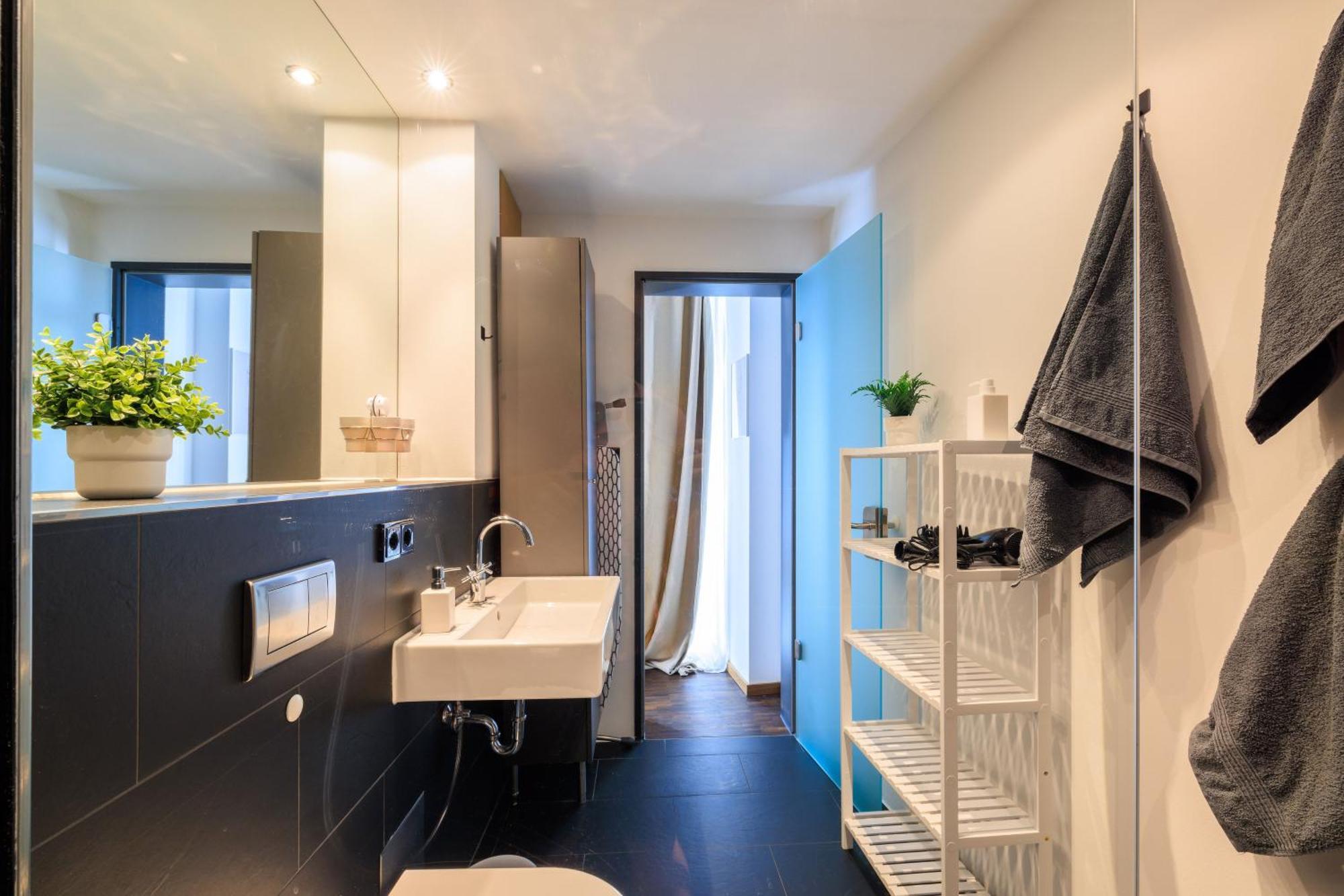 Global Living - Design Apartment I Rathausplatz I Kitchen I Augsburg Exterior photo